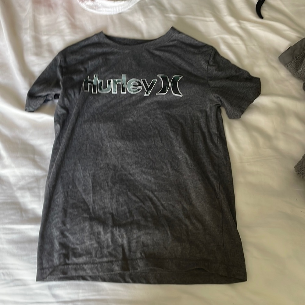 Gray Hurly shirt (Kids Large)